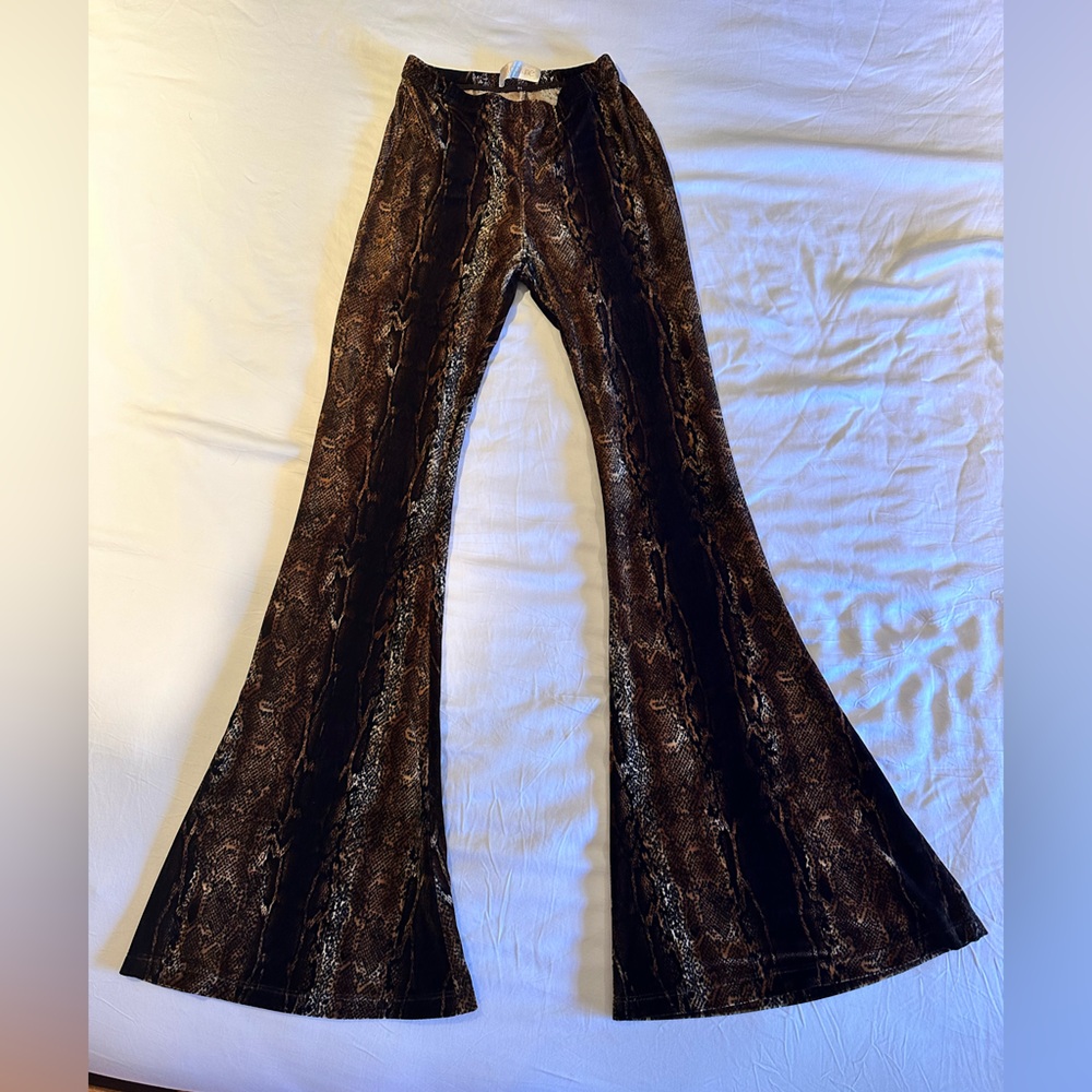 XS Girl On A Vine stretch velvet bells